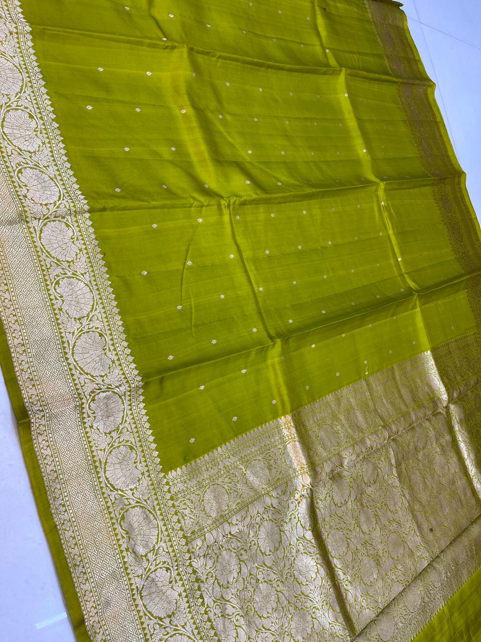 Green Raw Mango Silk Handloom Banarasi Saree